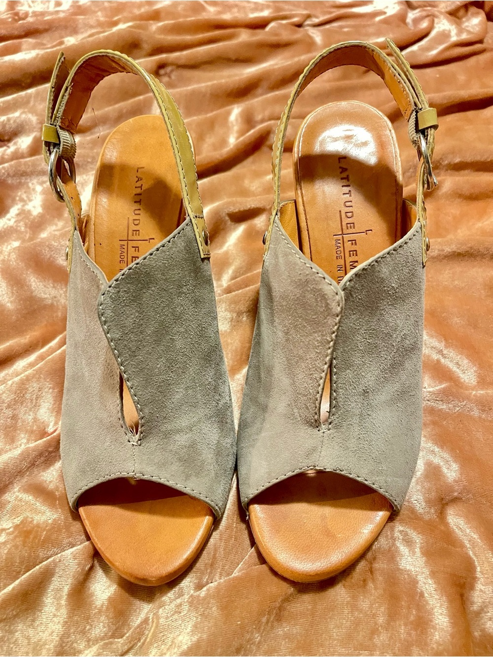 Latitude Femme Gray Suede Peep Toe Slingback Wedge Sandals Made in Italy